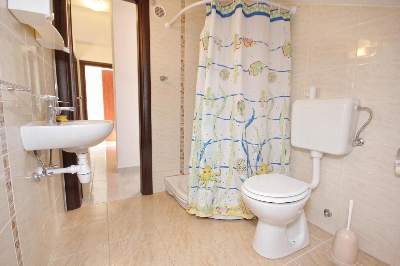 Apartments By The Sea Vlasici, Pag - 9324 Εξωτερικό φωτογραφία