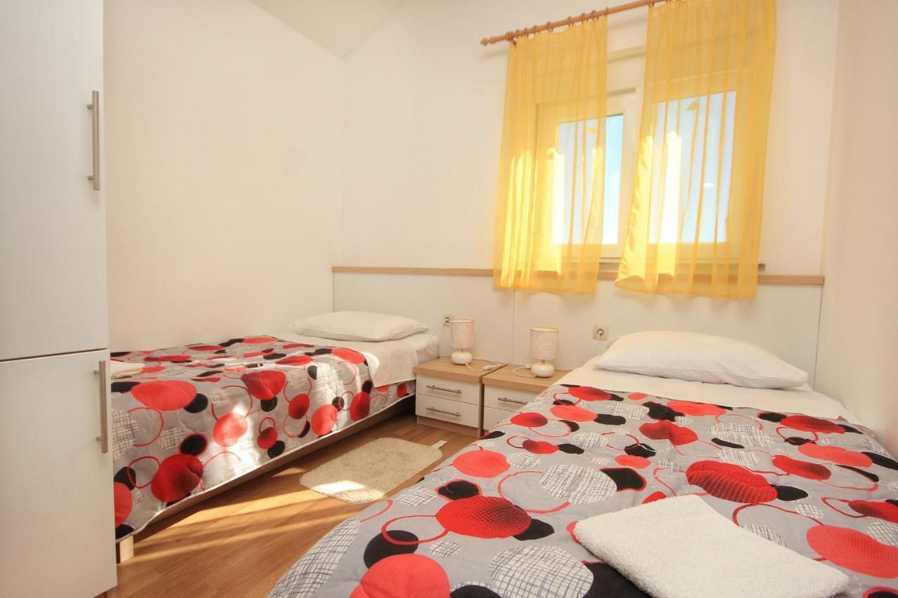 Apartments By The Sea Vlasici, Pag - 9324 Εξωτερικό φωτογραφία