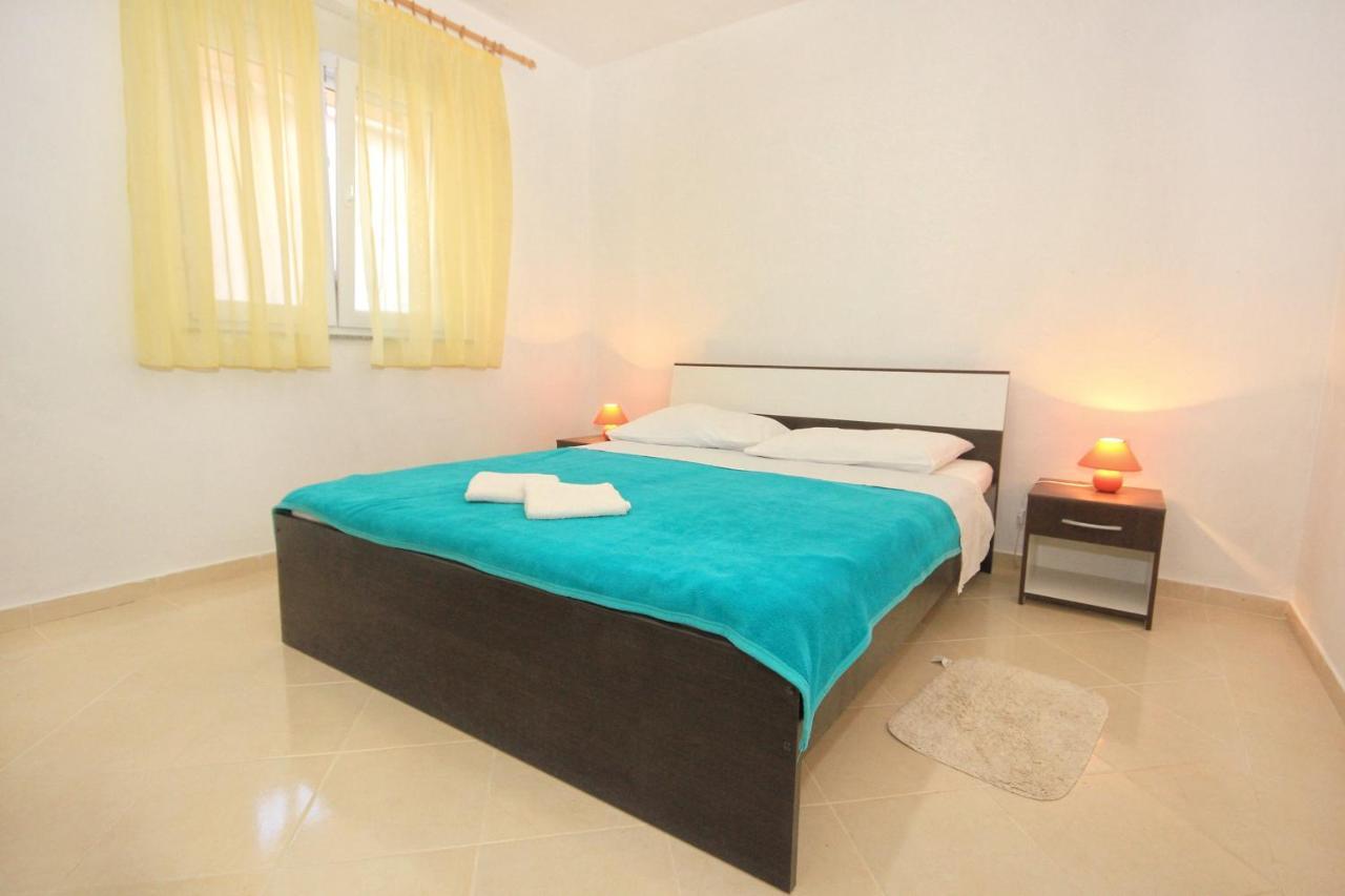 Apartments By The Sea Vlasici, Pag - 9324 Εξωτερικό φωτογραφία