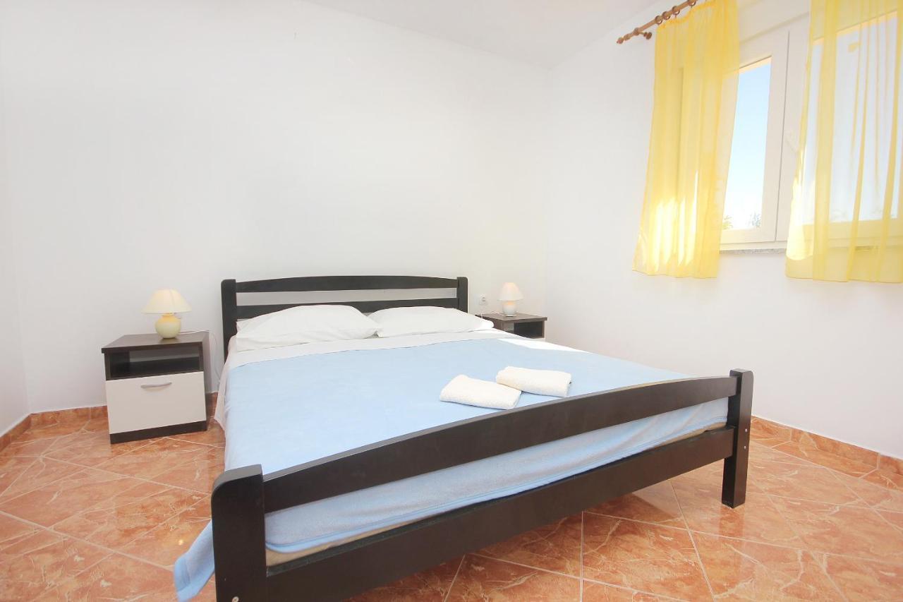 Apartments By The Sea Vlasici, Pag - 9324 Εξωτερικό φωτογραφία