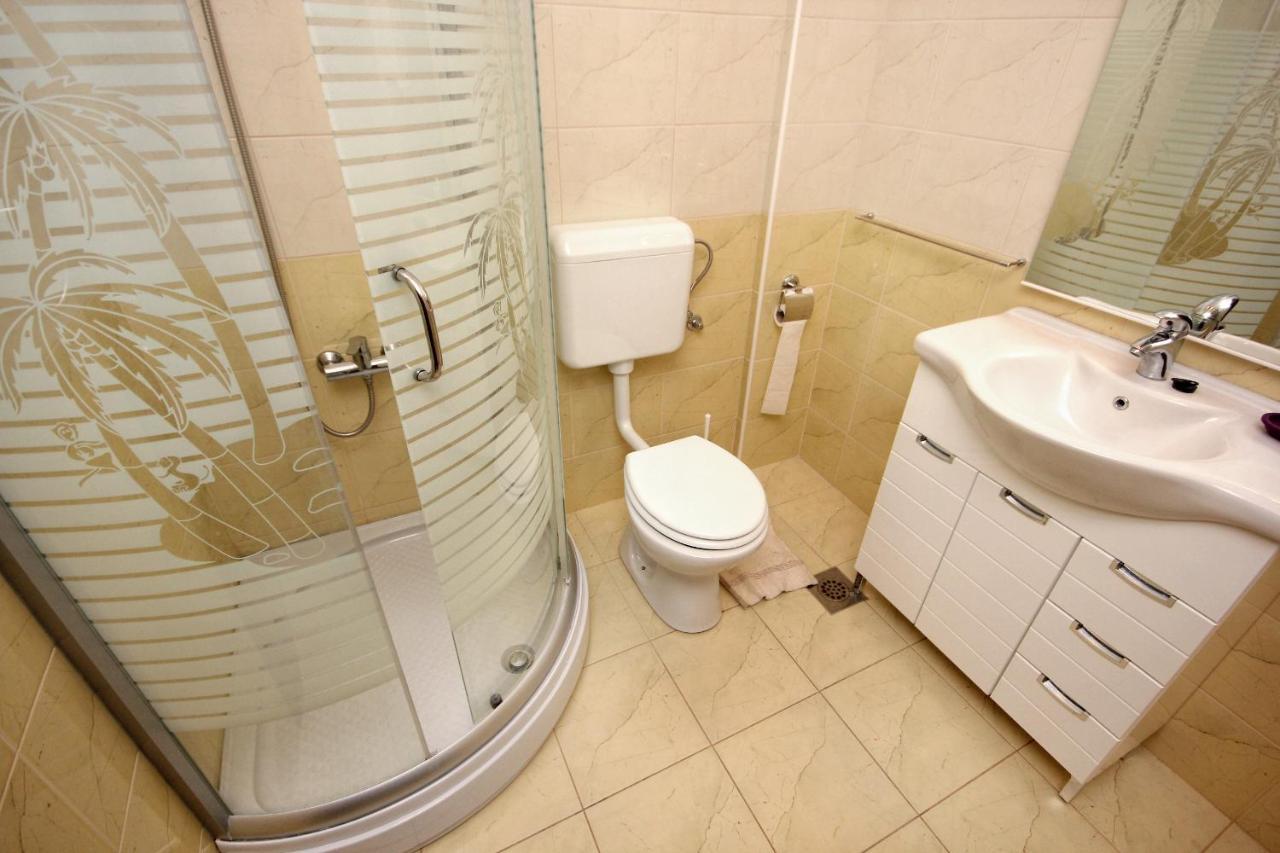 Apartments By The Sea Vlasici, Pag - 9324 Εξωτερικό φωτογραφία