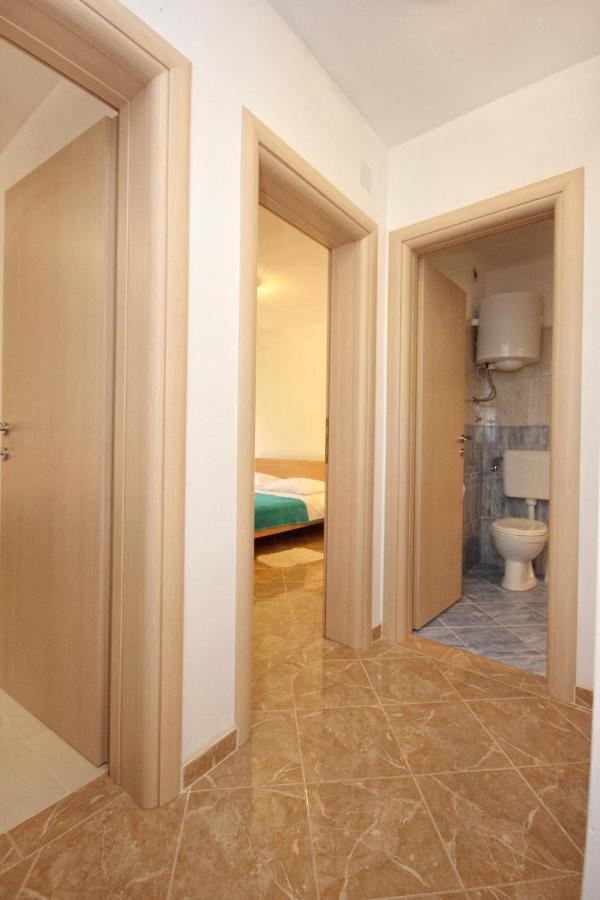 Apartments By The Sea Vlasici, Pag - 9324 Εξωτερικό φωτογραφία