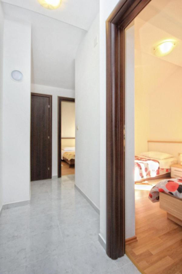 Apartments By The Sea Vlasici, Pag - 9324 Εξωτερικό φωτογραφία