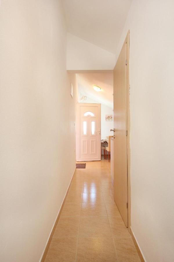 Apartments By The Sea Vlasici, Pag - 9324 Εξωτερικό φωτογραφία